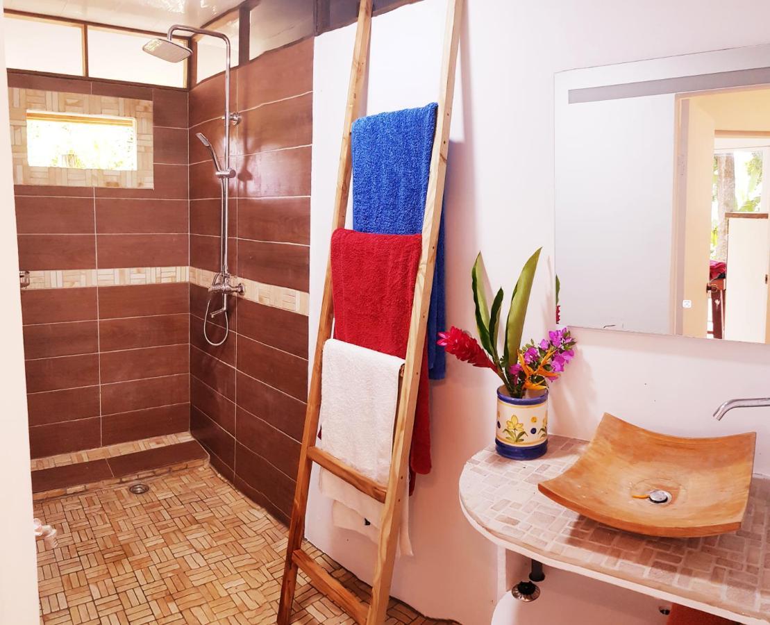 Huahine Manta Lodge Avec 4X4 Optionnel Haapu Dış mekan fotoğraf